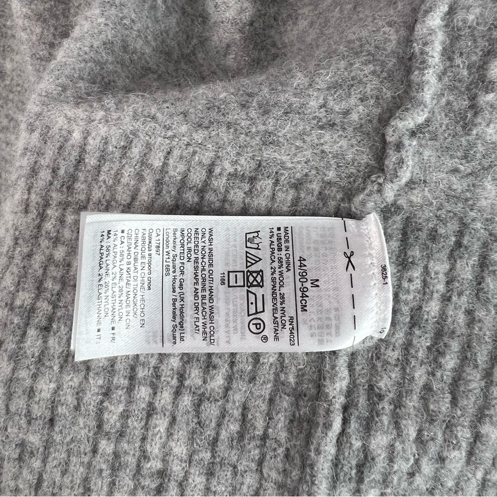 Banana Republic cardigan find Italian yarn flipucci white Heather Gray Cardigan - Picture 8 of 9